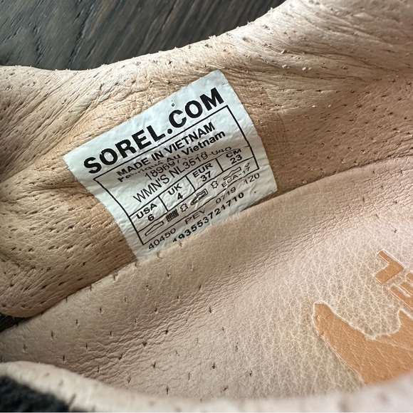 Sorel Kinetic Vibe Lite Strap Shoes - Size 6 - Picture 6 of 6